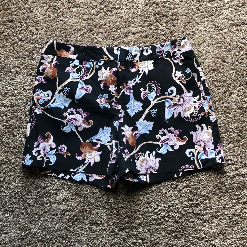 Very cute patterned shorts